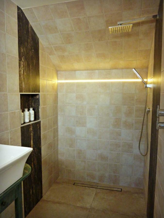 Villa Breeze Boutique Guest Rooms, Marbella Sitio de Calahonda Eksteriør bilde