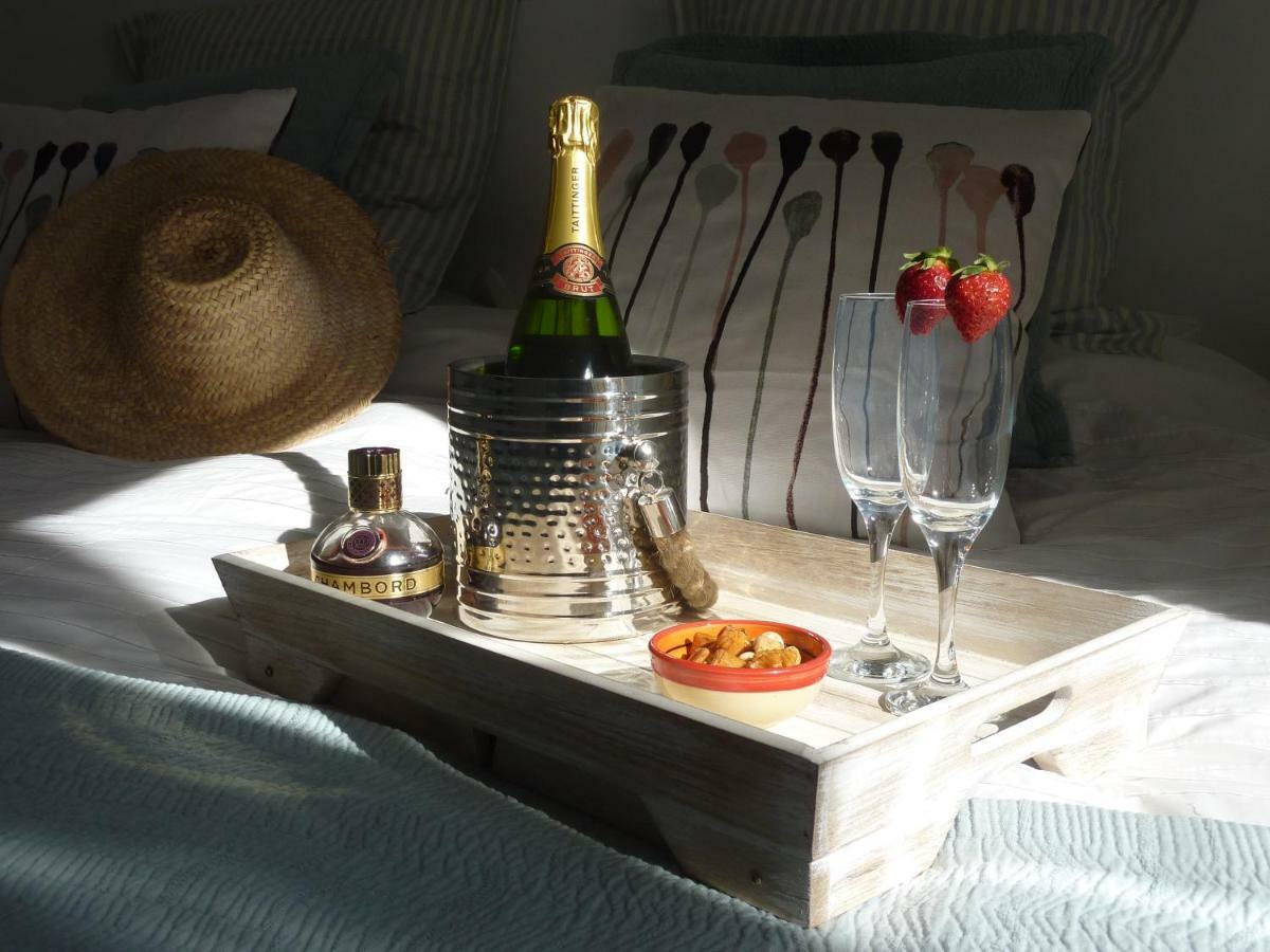 Villa Breeze Boutique Guest Rooms, Marbella Sitio de Calahonda Eksteriør bilde