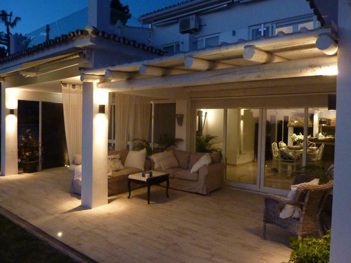 Villa Breeze Boutique Guest Rooms, Marbella Sitio de Calahonda Eksteriør bilde
