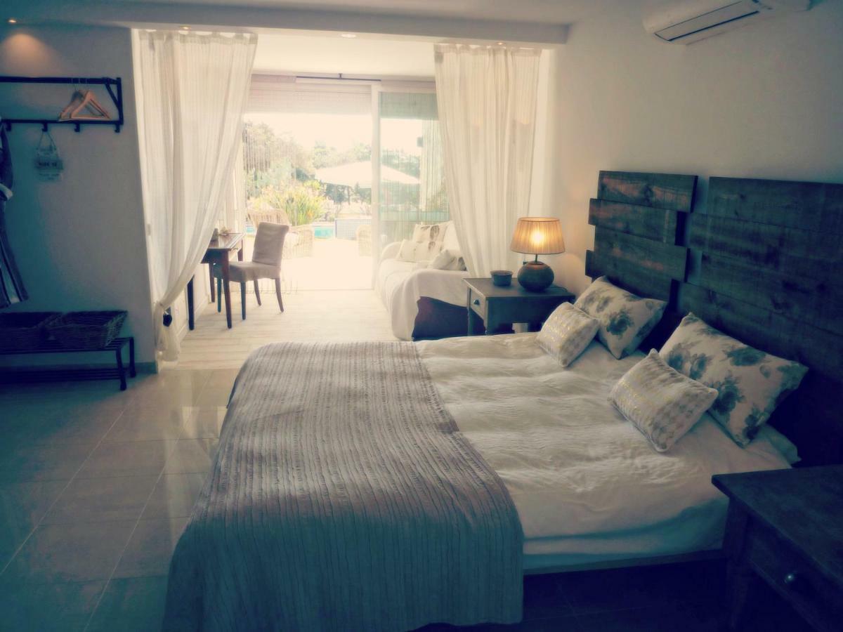 Villa Breeze Boutique Guest Rooms, Marbella Sitio de Calahonda Eksteriør bilde