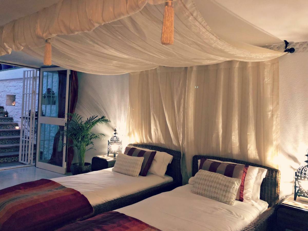 Villa Breeze Boutique Guest Rooms, Marbella Sitio de Calahonda Eksteriør bilde