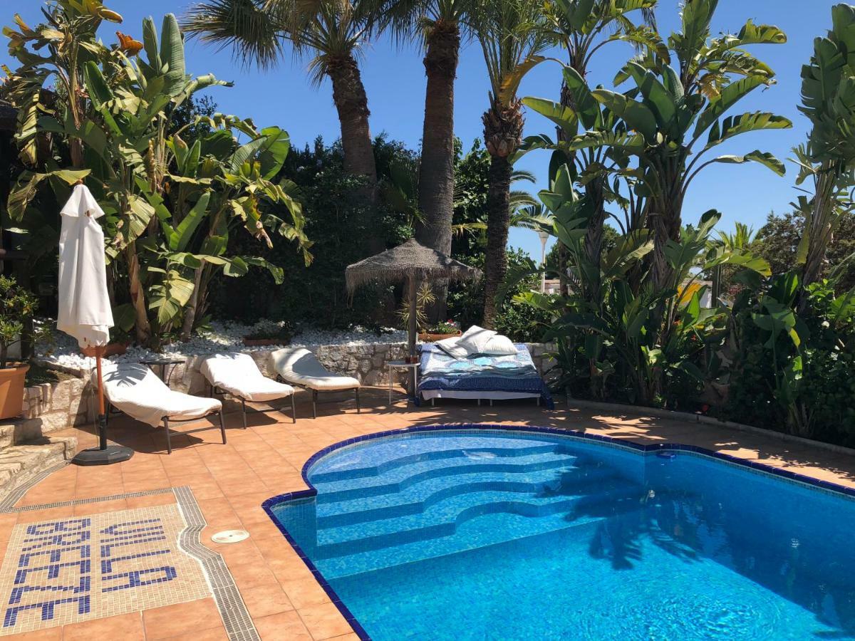 Villa Breeze Boutique Guest Rooms, Marbella Sitio de Calahonda Eksteriør bilde